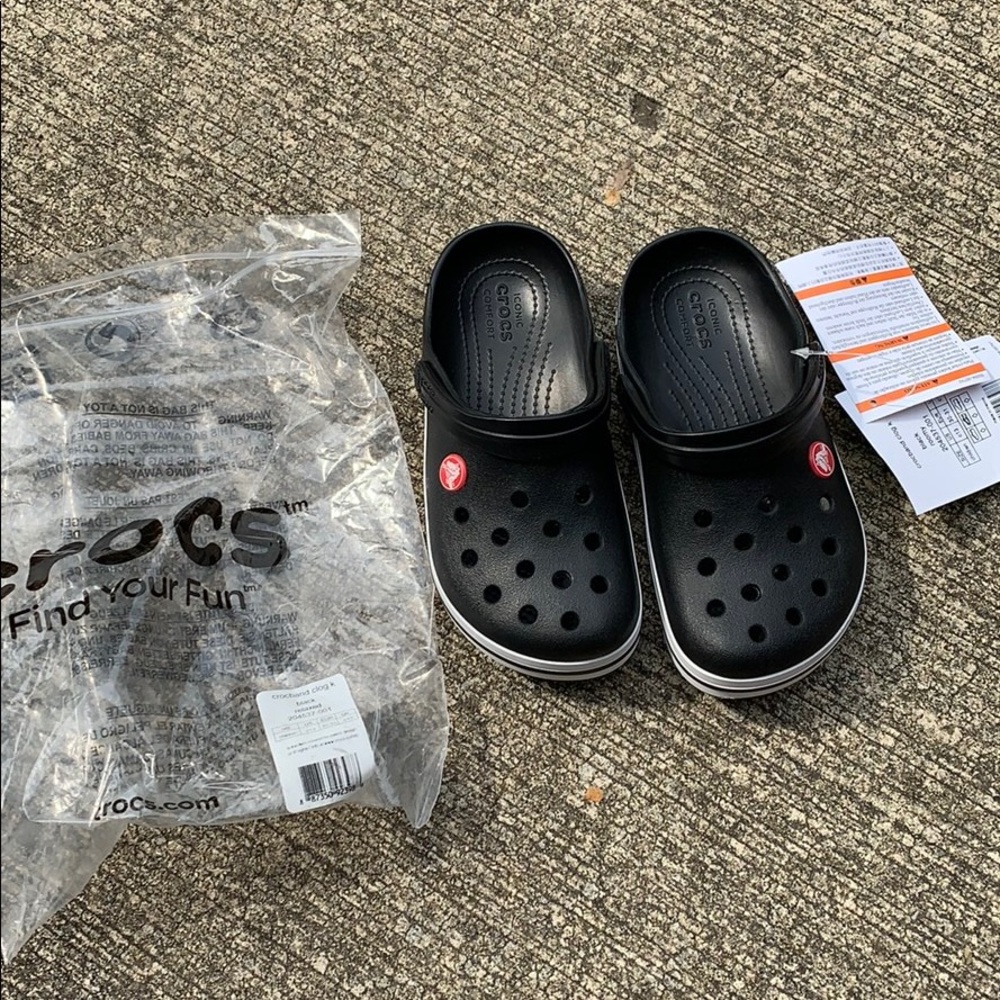 NWT Boys Crocs Black Size 13